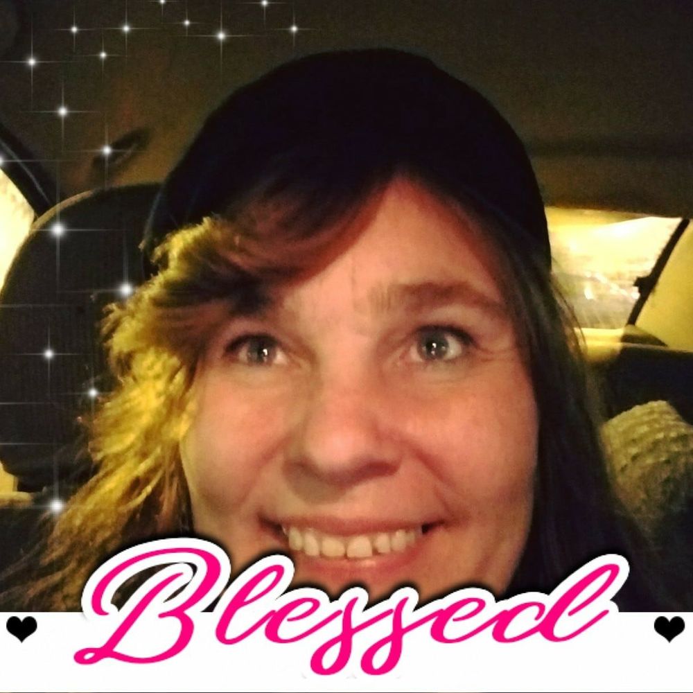 Meet your Posher, Roxanna